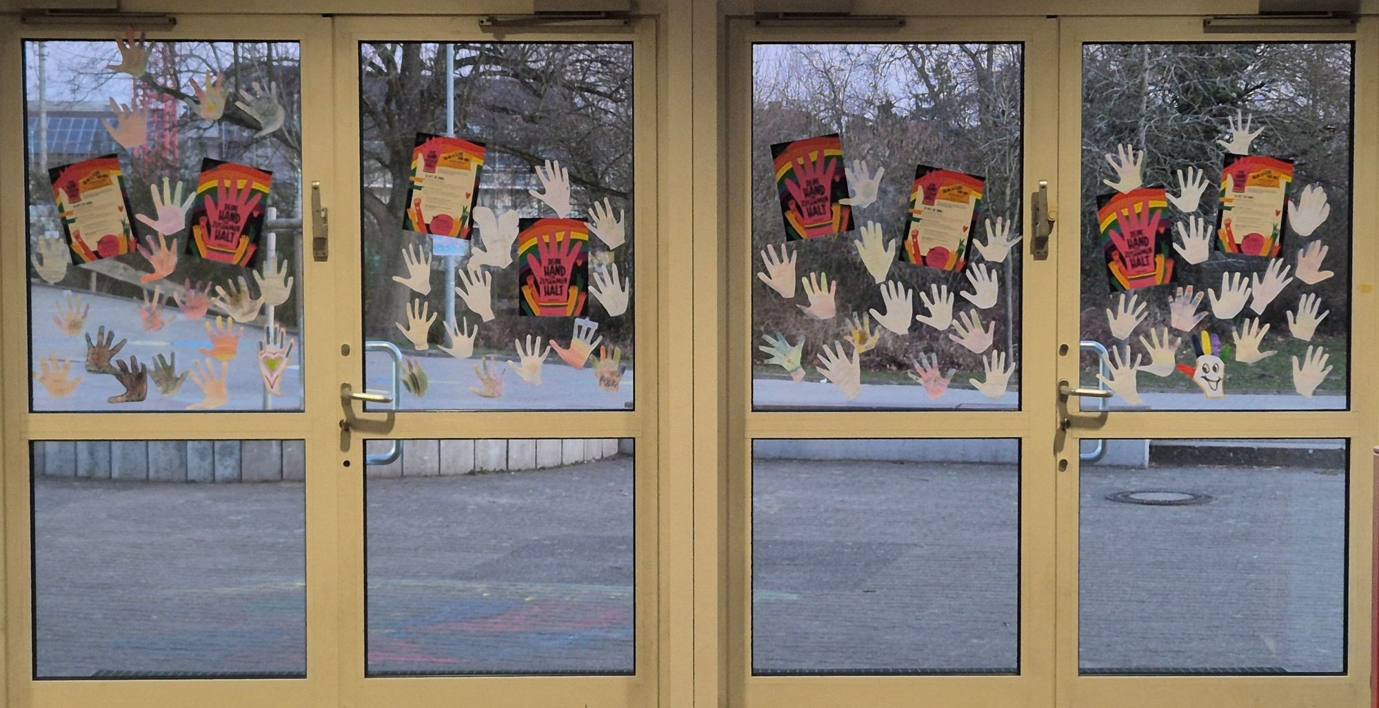 Deine Hand für Zusammenhalt!