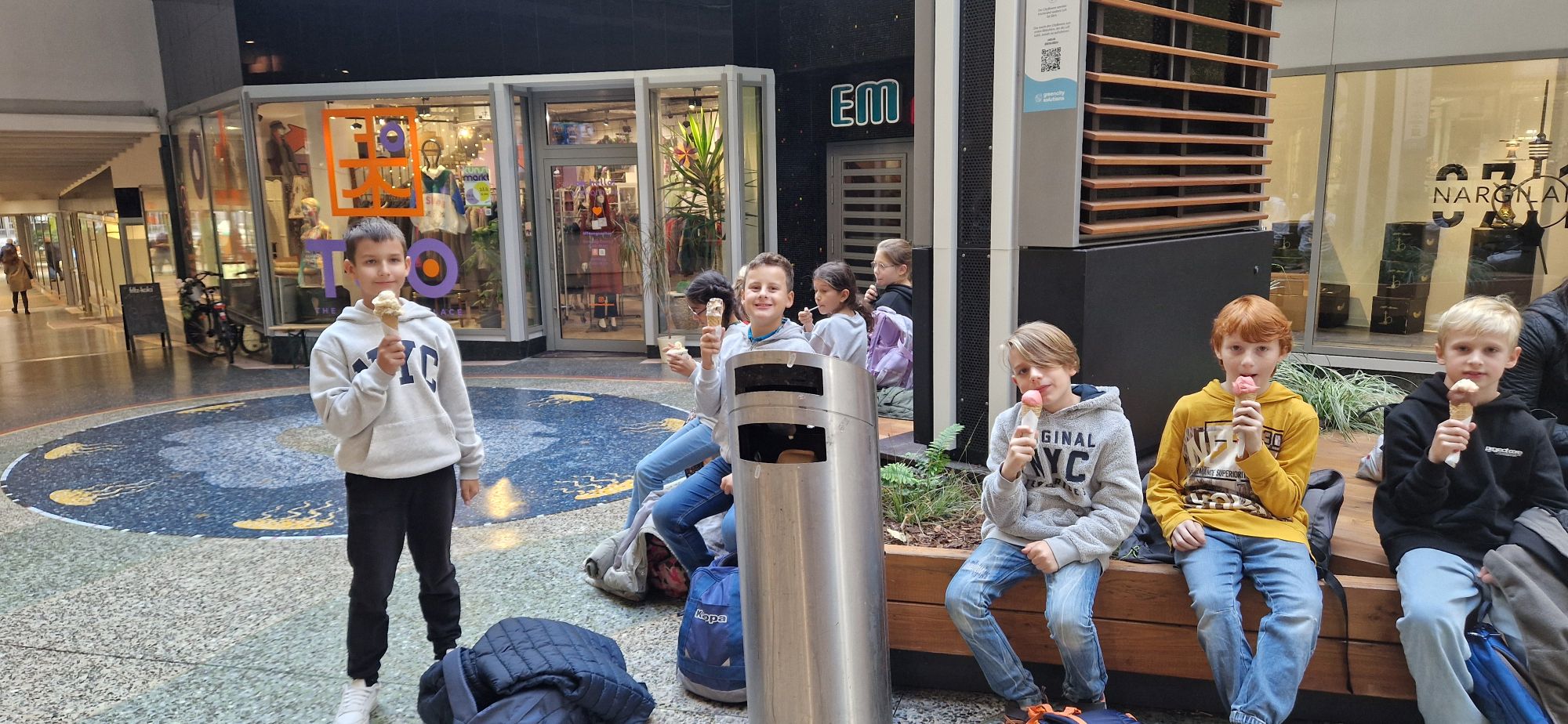 Ausflug der Klassensprecherinnen und Klassensprecher in den Landtag nach Stuttgart  - Bild 07