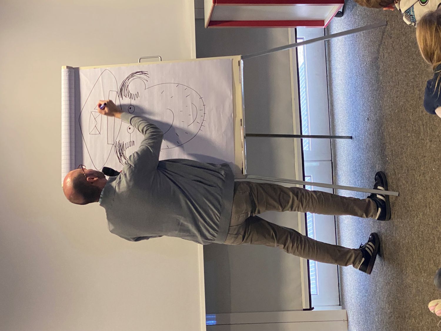 Autor Alexander Steffensmeier besucht mit „Lieselotte“ die AKS
- Bild 04