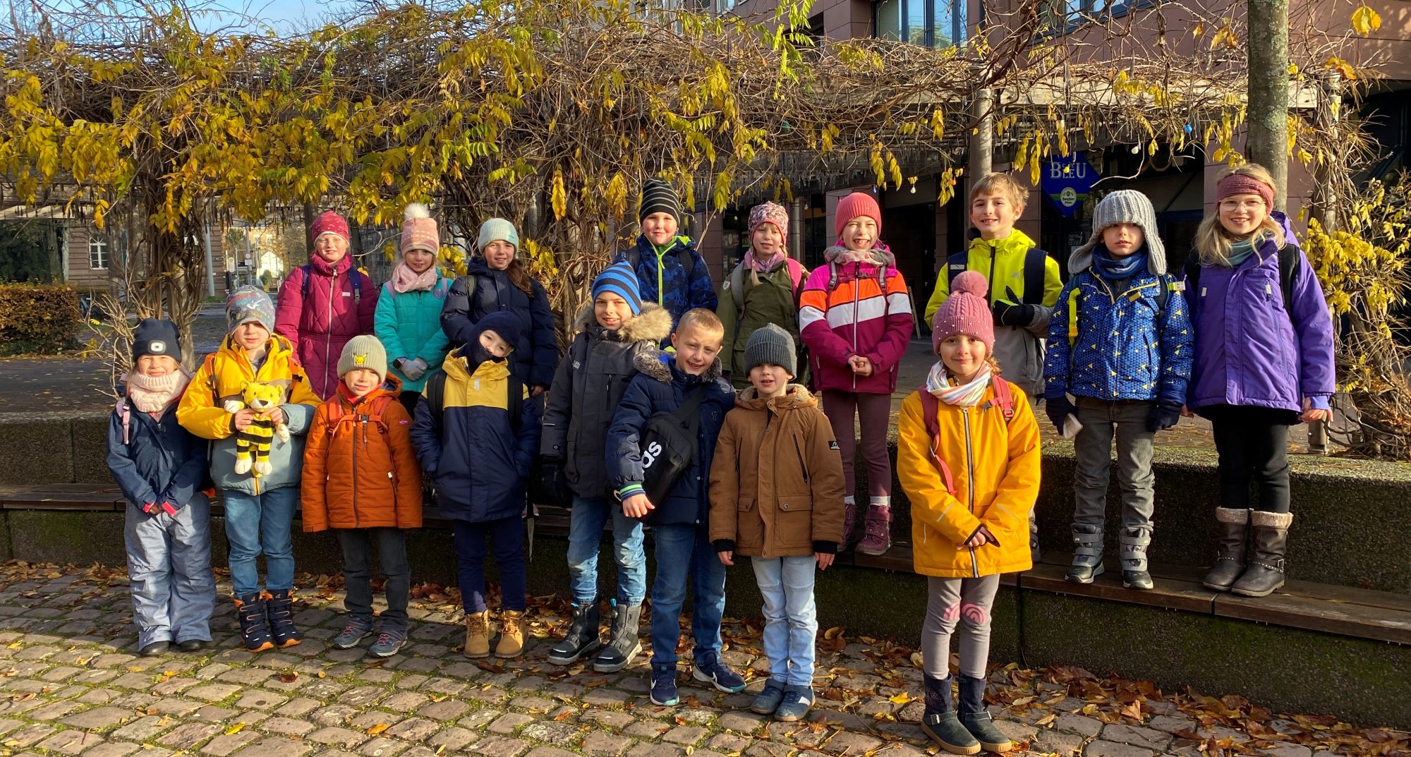 Die Tiger der Klasse 2a beim kleinen Gespenst
- Bild 01