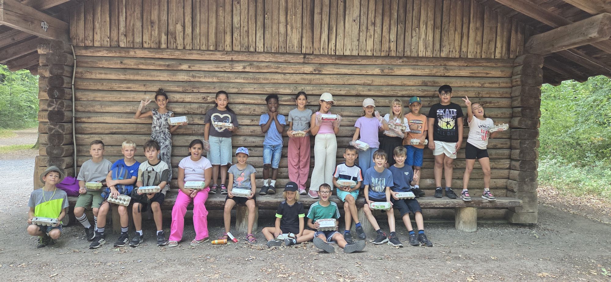 Lerngang der Klasse 3b in den Wald 
