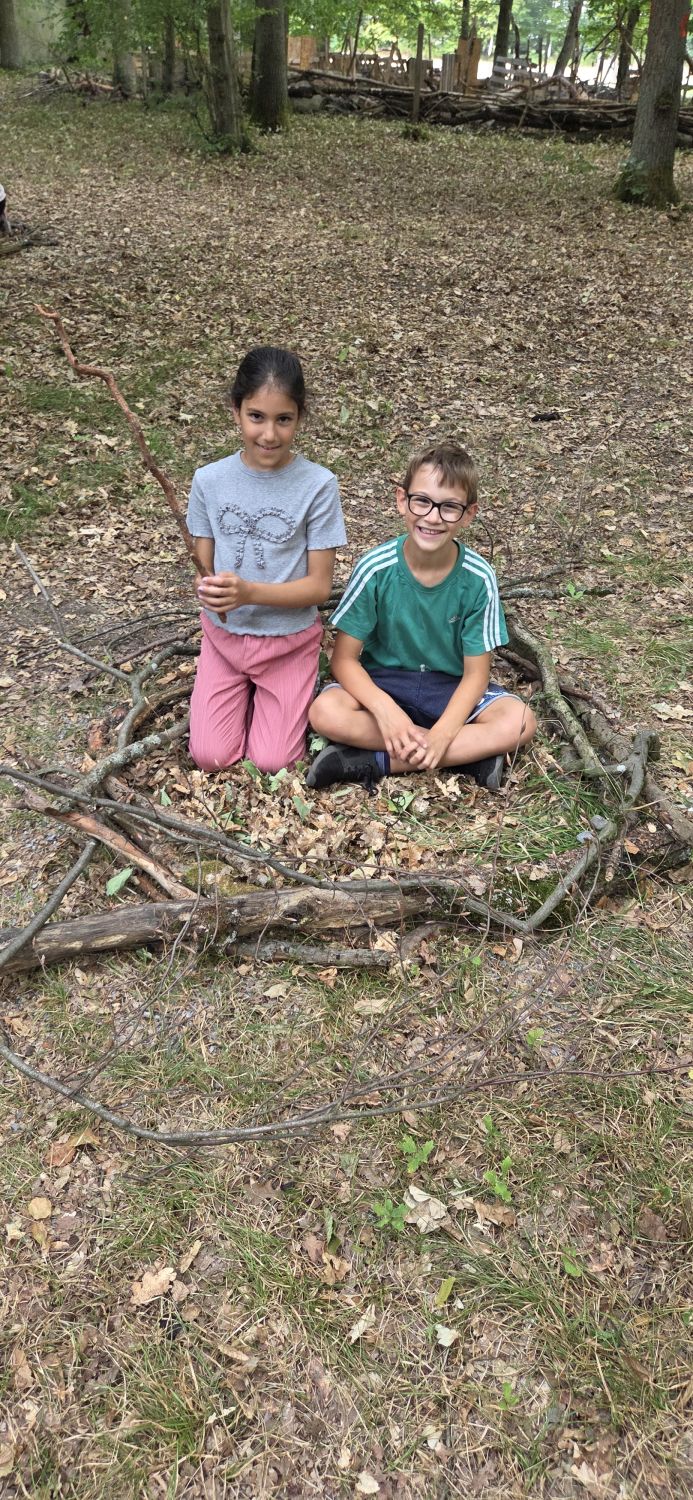 Lerngang der Klasse 3b in den Wald - Bild 07