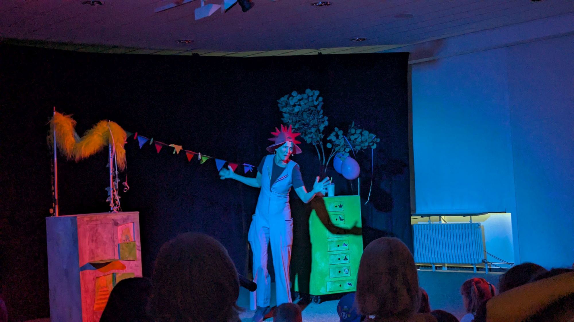 Puppentheater begeistert Erstklässler und Vorschulkinder