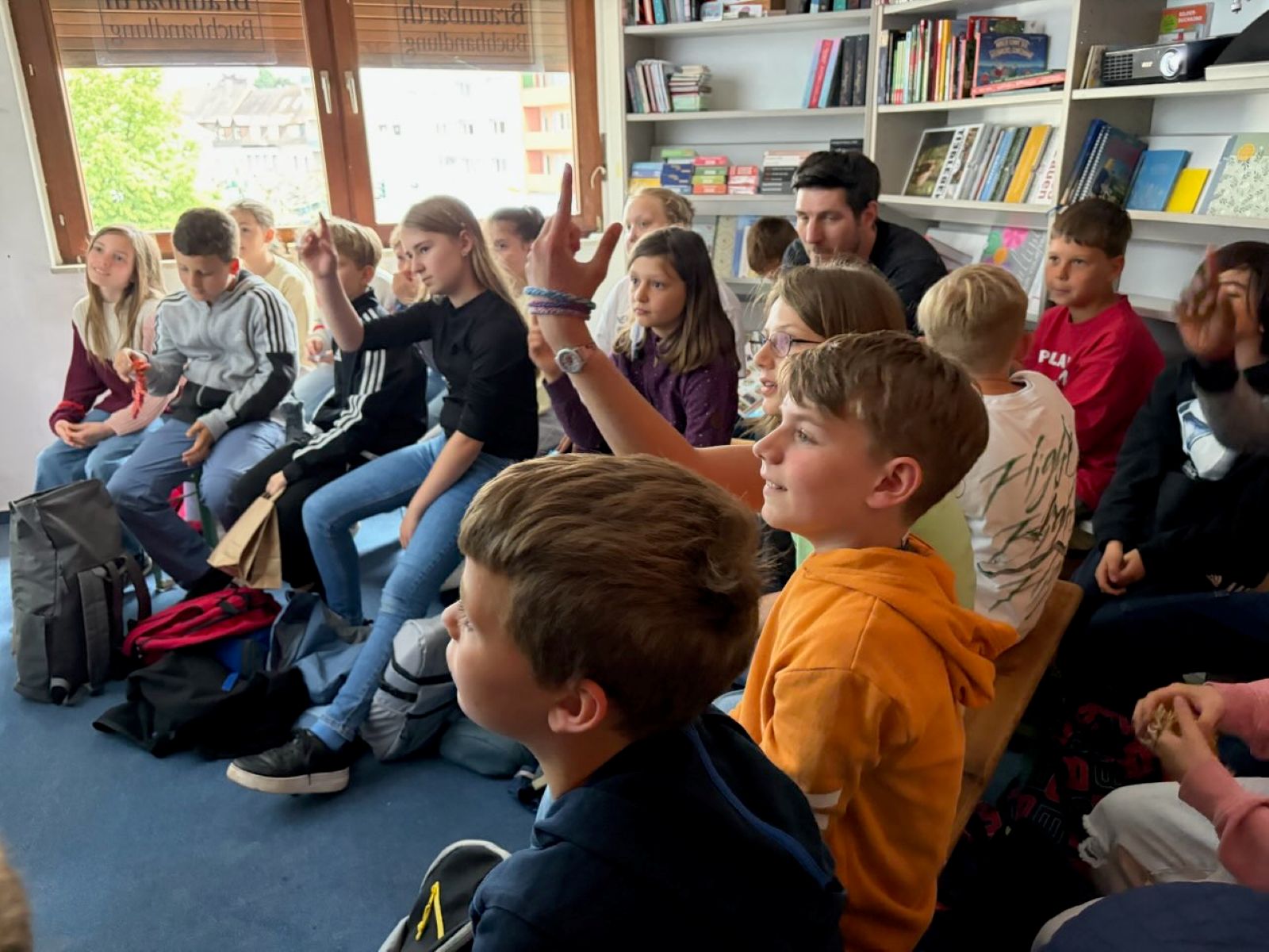 Schulausflug der Klasse 4a zum Welttag des Buches - Bild 02